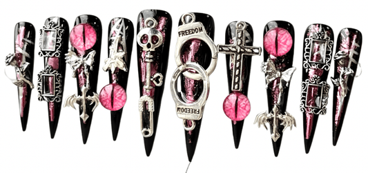 Gothic chic - Shylastyleshair Collections